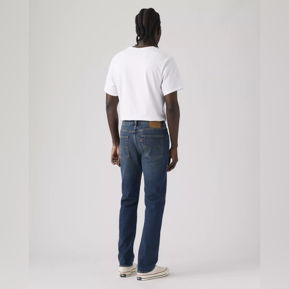Levi's Classic Straight Denim Jeans - Picture 4 of 12